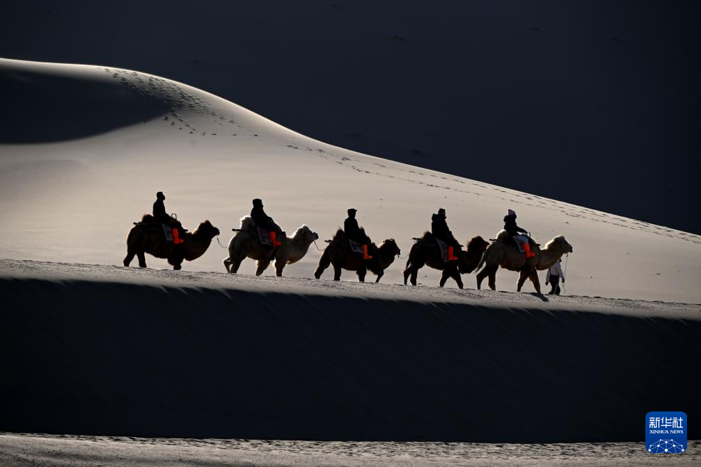 甘肅敦煌：冬春旅游優(yōu)惠政策開(kāi)始執(zhí)行