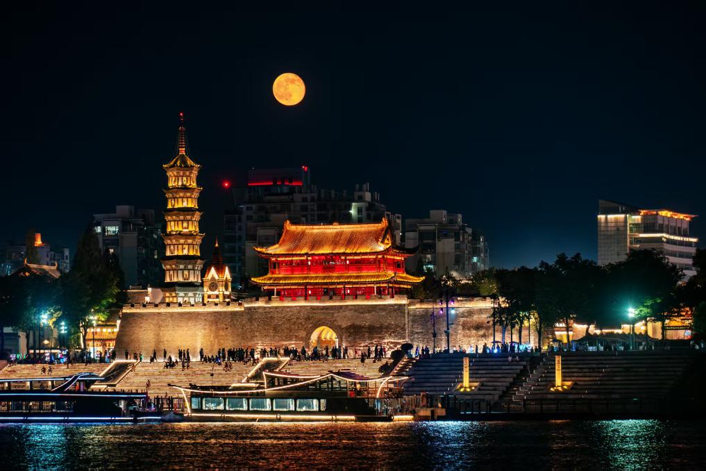  “超級月亮”即將登場，等你來賞！