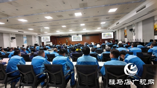 駐馬店高新區(qū)交警走進(jìn)駿化集團(tuán)開(kāi)展交通安全宣講暨救助基金政策解讀