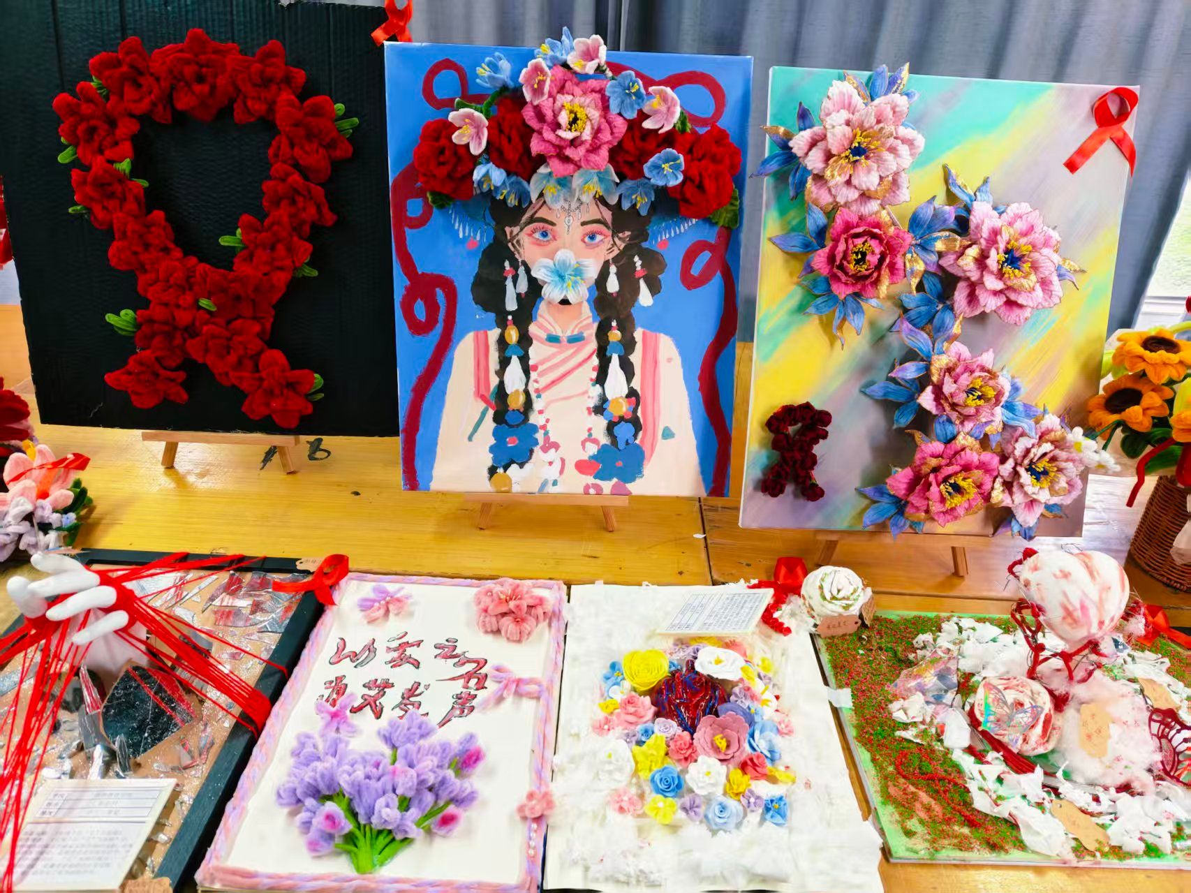 駐馬店職業(yè)技術(shù)學(xué)院成功舉辦&ldquo;筆墨傳情，艾止于行&rdquo;防艾書畫剪紙作品大賽