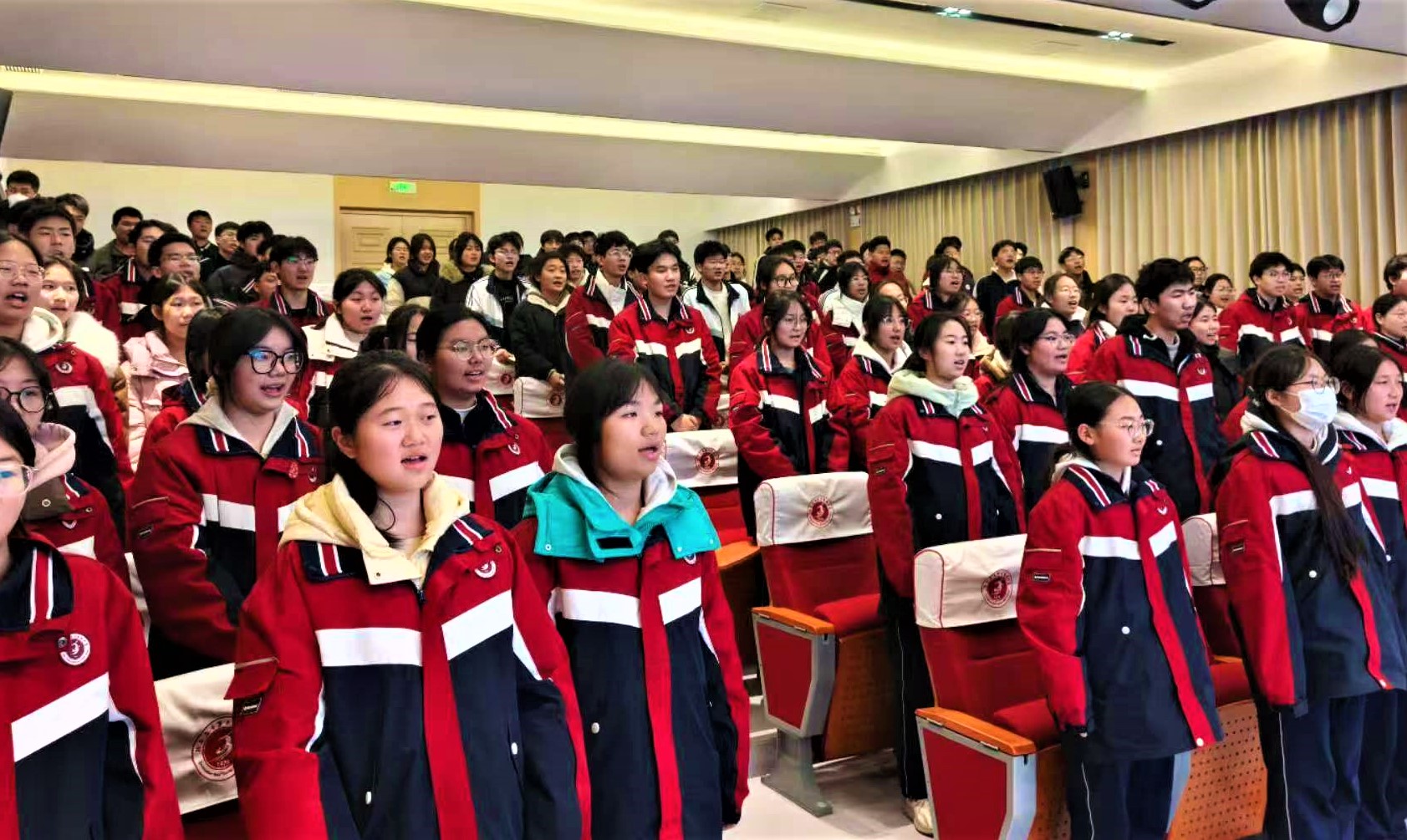 學(xué)黨史厚植愛國(guó)情懷 學(xué)英雄堅(jiān)定理想信念