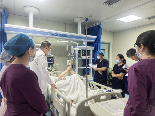 與死神競(jìng)速，多學(xué)科聯(lián)合打贏生命保衛(wèi)戰(zhàn)