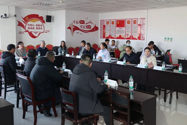 中國醫(yī)學(xué)科學(xué)院腫瘤醫(yī)院專家團隊蒞臨市中心醫(yī)院開展胸部腫瘤MDT聯(lián)合會診