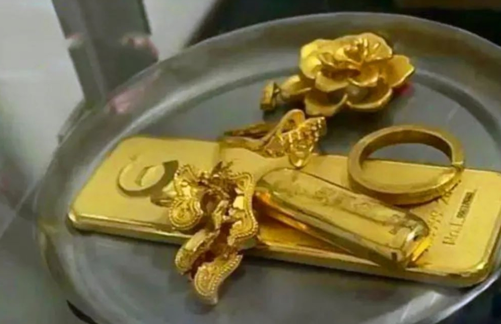 快遞藏黃金 牽出涉詐案