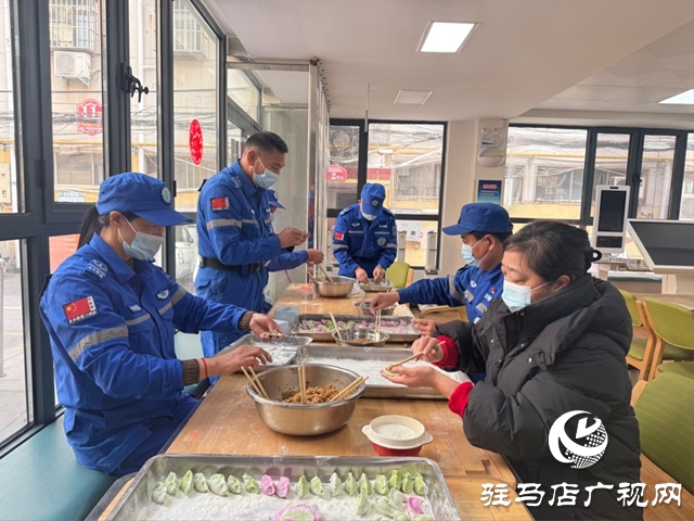 情滿冬至 天中救援隊(duì)慰問敬老院老人