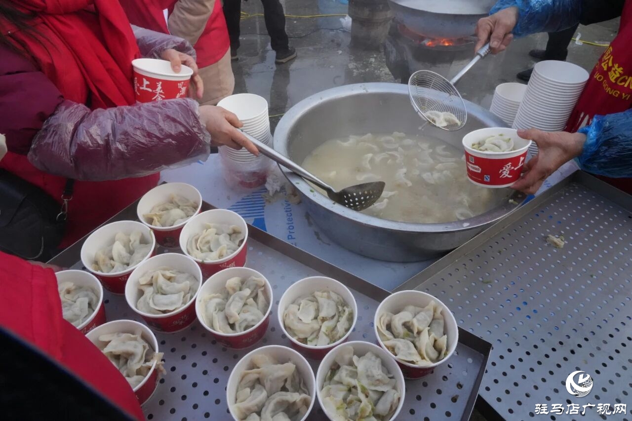 正陽縣開展“愛心餃子宴，快樂過冬至”主題活動