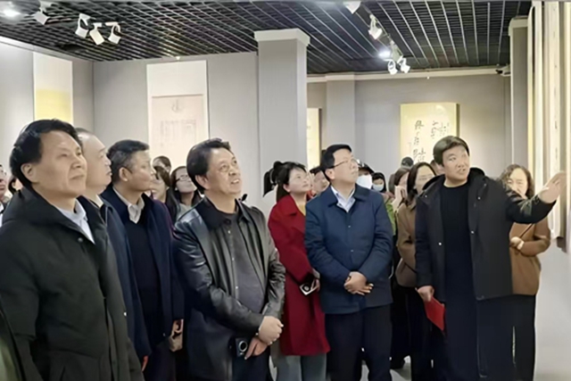 駐馬店市第九期職工書法公益培訓(xùn)班結(jié)業(yè)展開展