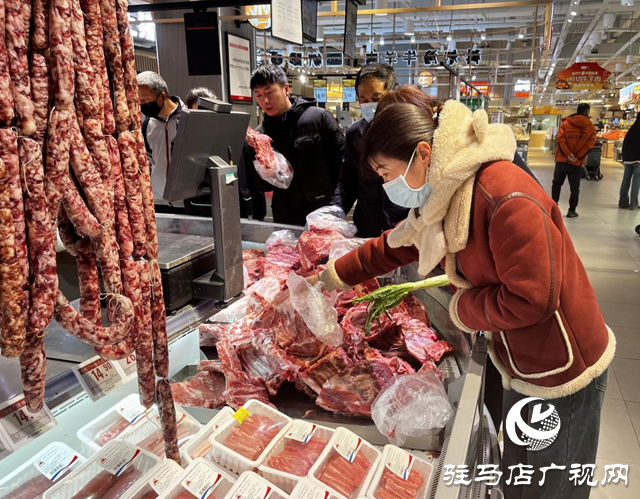 元旦將至 駐馬店商超惠民促銷&ldquo;火力全開&rdquo;