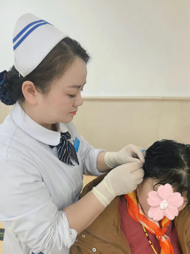 告別失眠！中醫(yī)耳尖放血療法助您夜夜安眠