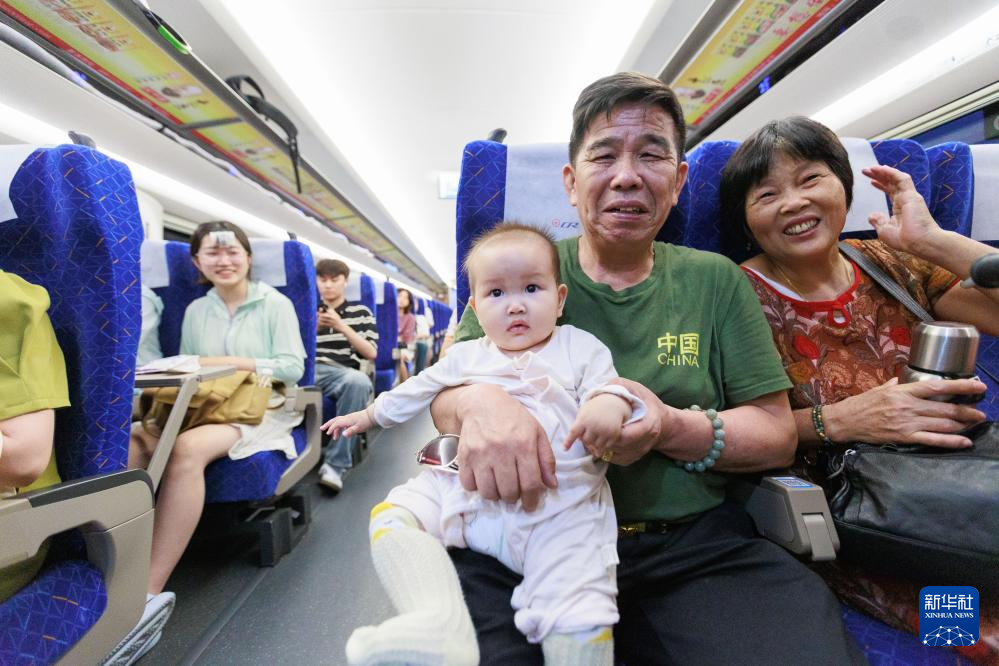 再上新臺(tái)階！中國(guó)高鐵運(yùn)營(yíng)里程突破5萬(wàn)公里