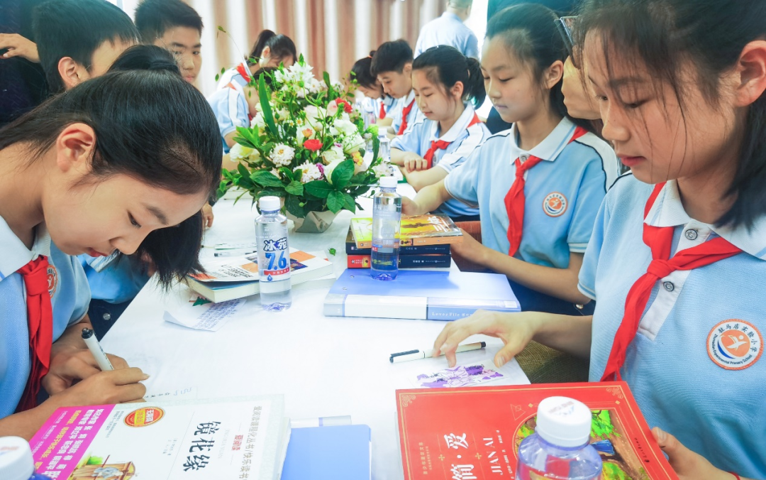  駐馬店實(shí)驗(yàn)小學(xué)入選河南省中小學(xué)“書香校園”典型案例