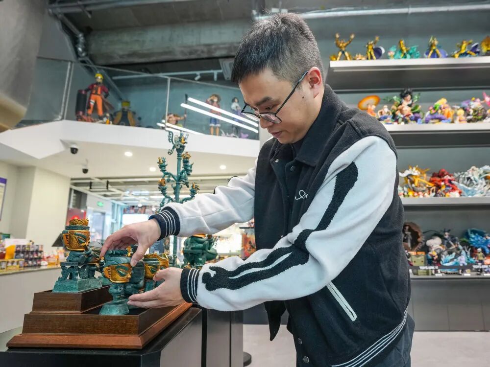 加快建設(shè)文化強(qiáng)國(guó)