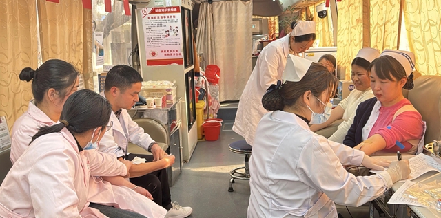 熱血暖寒冬 仁心護安康——駐馬店市第二中醫(yī)院開展年末無償獻血公益活動