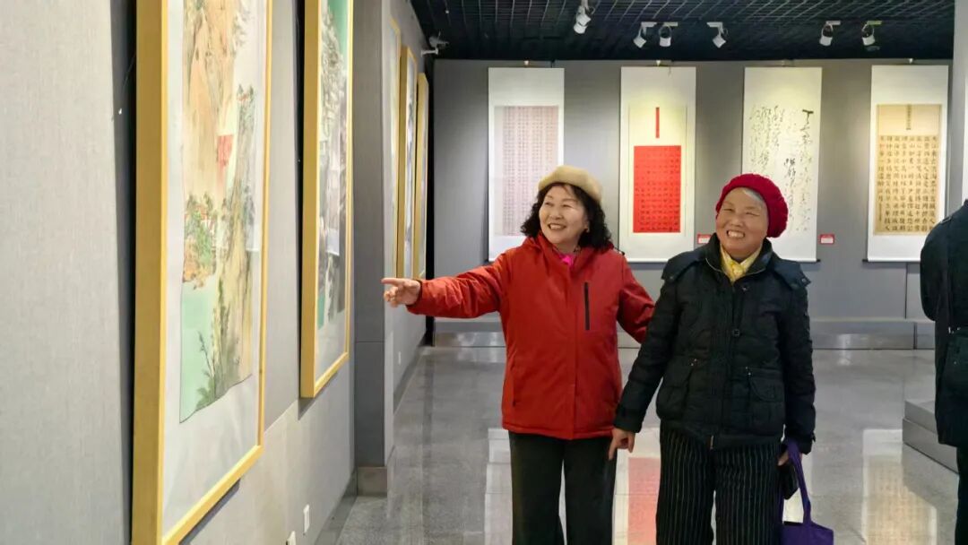 【展訊】今日開展！ “筆啟新程?紙繪華年”2026年駐馬店市迎元旦書畫作品展邀您參觀！