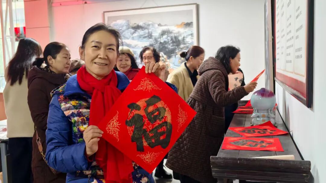 【展訊】今日開展！ “筆啟新程?紙繪華年”2026年駐馬店市迎元旦書畫作品展邀您參觀！