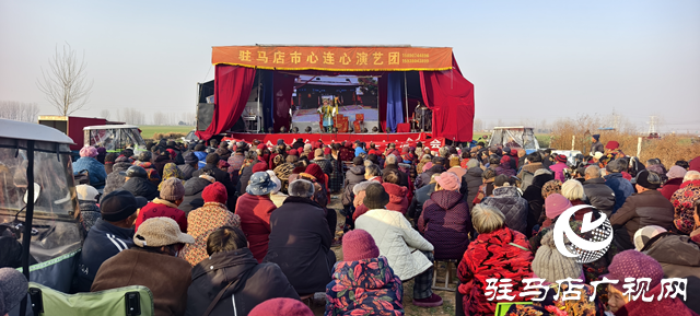 駐馬店農(nóng)村大集：好戲連臺(tái)游樂(lè)忙 煙火氣里迎新年