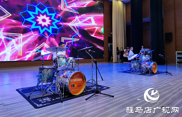 驛城區(qū)：同心筑夢(mèng)搭建藝術(shù)舞臺(tái) 新年音樂(lè)會(huì)溫暖童心