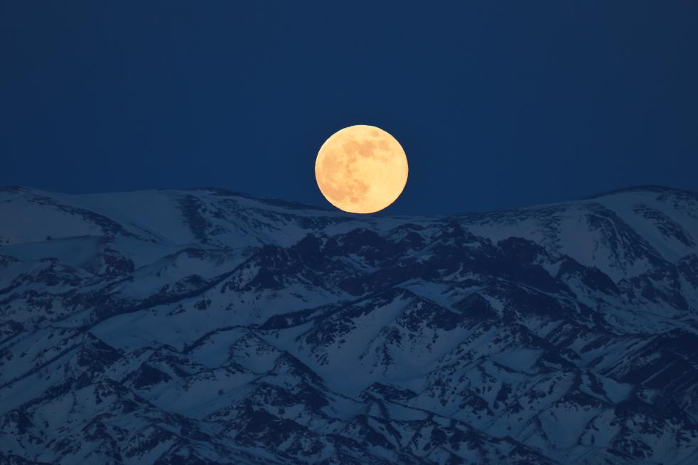 2026&ldquo;星空劇場(chǎng)&rdquo;拉開(kāi)帷幕：超級(jí)月亮與流星雨共繪新年&ldquo;浪漫&rdquo;夜