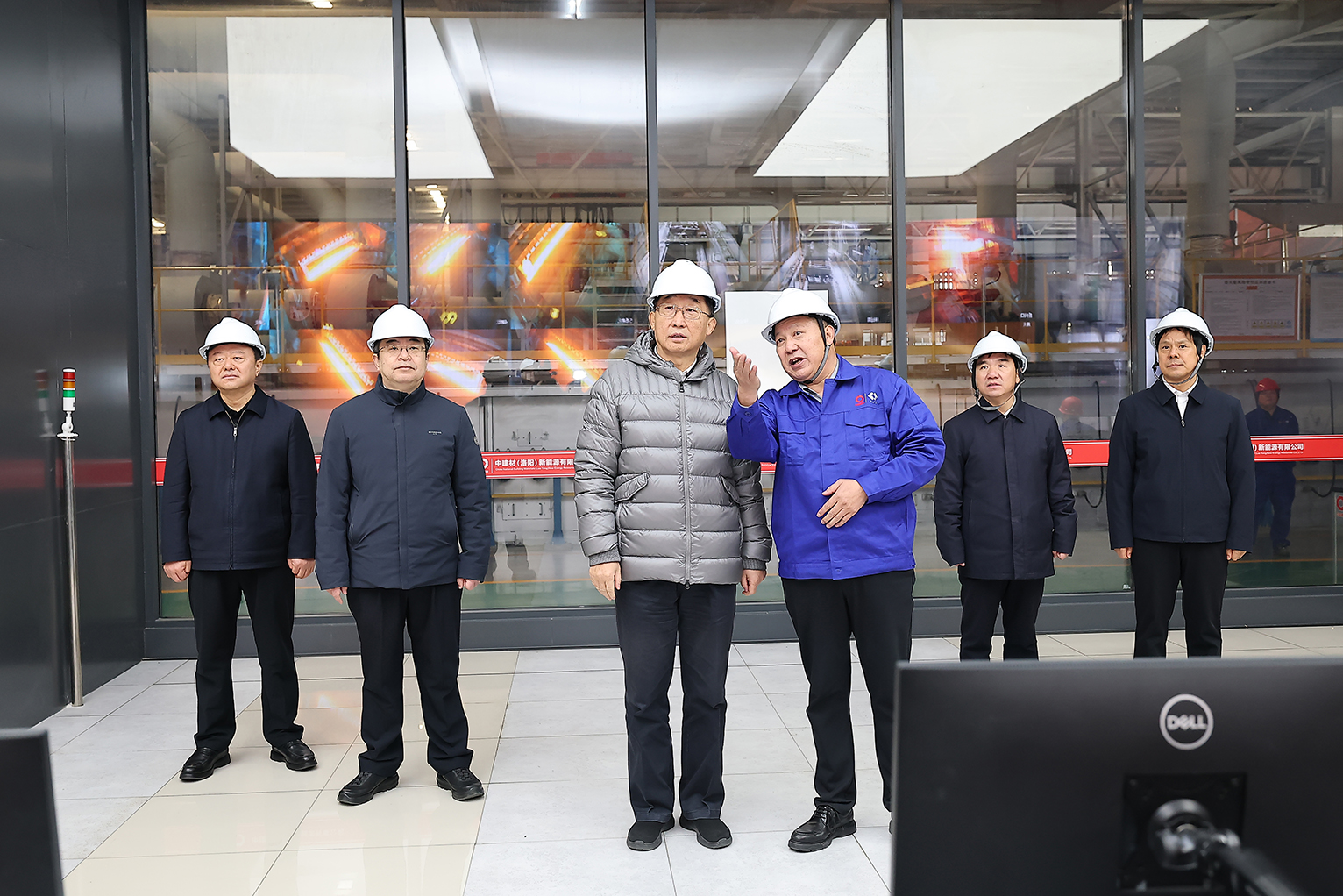 劉寧到洛陽市汝陽縣伊川縣調(diào)研推動(dòng)工作時(shí)強(qiáng)調(diào)：創(chuàng)新引領(lǐng)制造業(yè)高質(zhì)量發(fā)展 因地制宜打造縣域優(yōu)勢(shì)產(chǎn)業(yè)