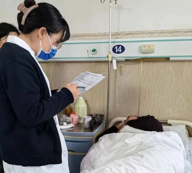 患者家屬手寫感謝信，訴說風(fēng)濕免疫科醫(yī)患真情