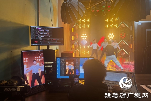 夢(mèng)想加速度——從素人到明星 探秘直播夢(mèng)工廠