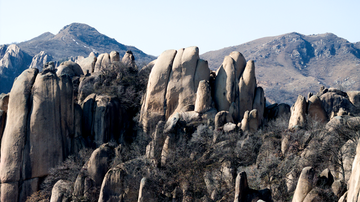 冬日觀奇石 千峰秀嵖岈